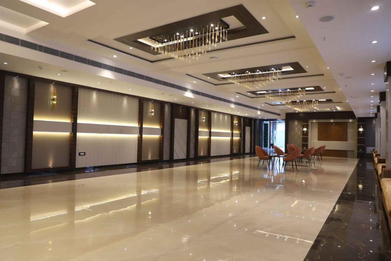 Golden Stone Resorts Alīgarh 외부 사진