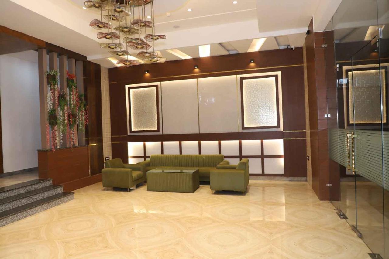 Golden Stone Resorts Alīgarh 외부 사진